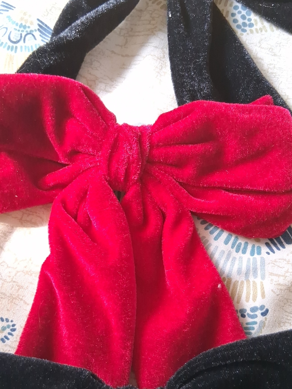 Velvet Hair Bows Trio in Black and Red - Picture 3 of 5
